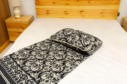 Black and White Floral bedsheet